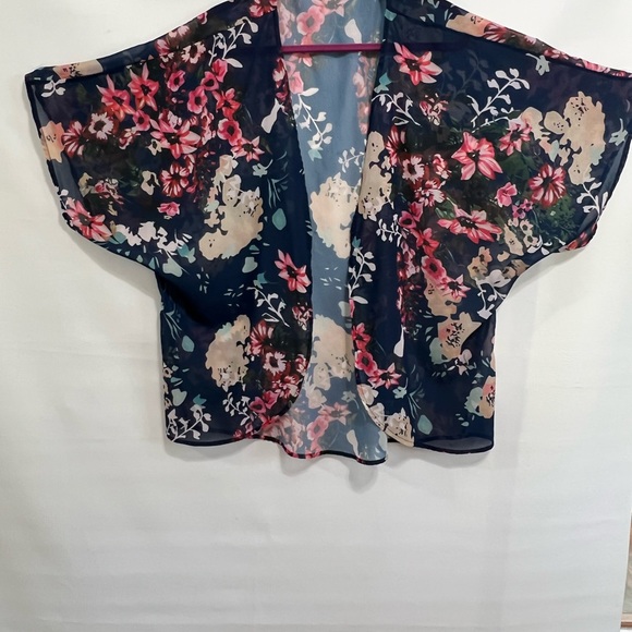Kimono sz L blue flower print cover up, robe NWOT. - Picture 7 of 7